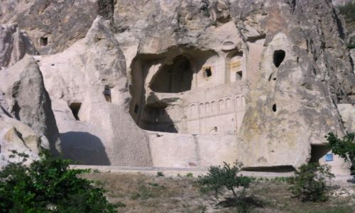 Zdjcie TURCJA / - / dolina Goreme / Skalne kocioy 4