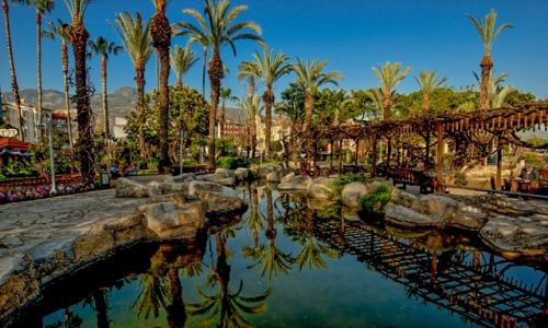 Zdjecie TURCJA / Riviera Turecka / Alanya / w parku