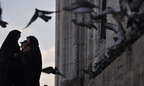 Zdjęcie TURCJA / - / Istanbul / Przed meczetem