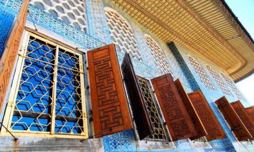 Zdjcie TURCJA / Stambu / Paac Topkapi / Okna na wiat