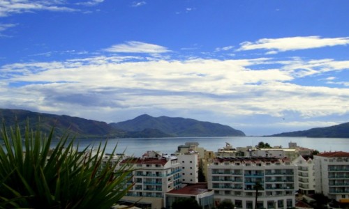 Zdjęcie TURCJA / Wybrzeże Egejskie / Marmaris / Nad dachami