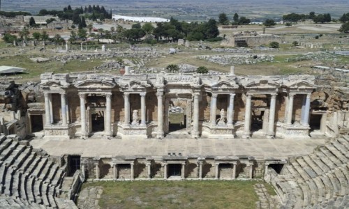 Zdjecie TURCJA / Hierapolis. / Kompleks Pomukale. / Teatr Rzymski w Hierapolis.