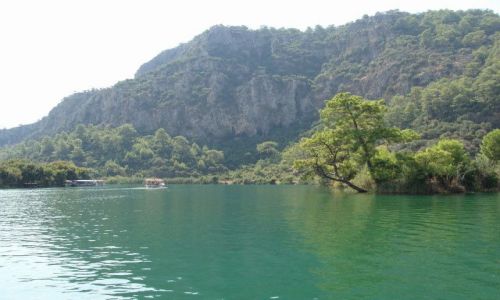 Zdjecie TURCJA / brak / rzeka Dalyan / krajobraz z odzi