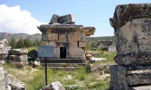 Zdjęcie TURCJA / brak / Hierapolis - Pamukkale / Nekropolia