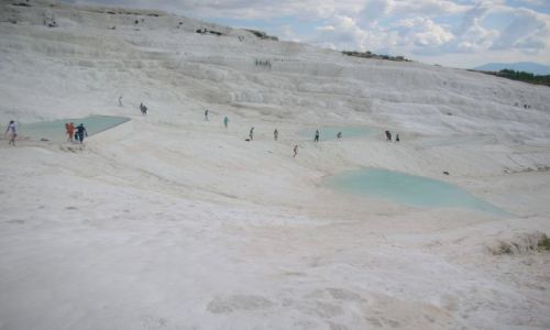 Zdjecie TURCJA / Pamukkale / zbocze góry Cokelez / Pamukkale, czyli \'Bawełniana Twierdza\'