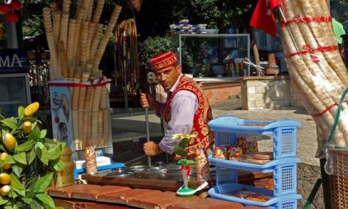 Zdjecie TURCJA / brak / stanbul / Lodziarz