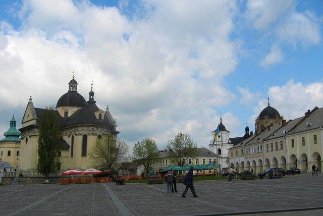 Zdjęcia: Żółkiew, Lwowski, Żólkiewskie podobieństwa do Zamościa są bardzo widoczne, UKRAINA Zdjęcia: Żółkiew, Lwowski, Żólkiewskie podobieństwa do Zamościa są bardzo widoczne, UKRAINA