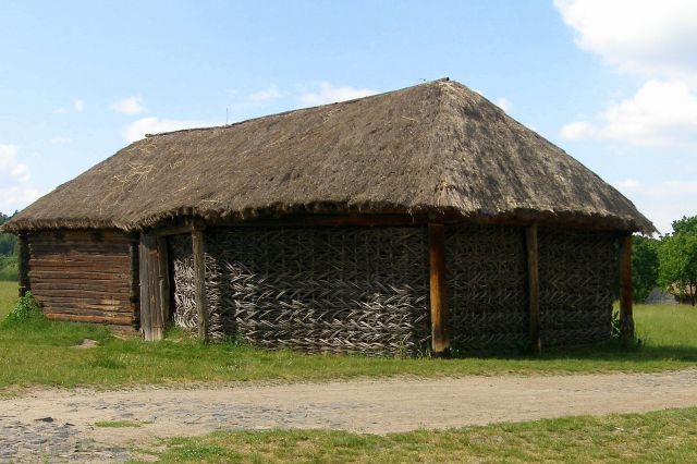 Zdjęcia: przedmieścia Kijowa, Pyrohiw, Wiklinowe ściany, UKRAINA Zdjęcia: przedmieścia Kijowa, Pyrohiw, Wiklinowe ściany, UKRAINA