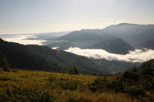 Zdjęcia: Zewnętrzne Karpaty Wschodnie, Karpaty Wschodnie, Poranek..., UKRAINA Zdjęcia: Zewnętrzne Karpaty Wschodnie, Karpaty Wschodnie, Poranek..., UKRAINA
