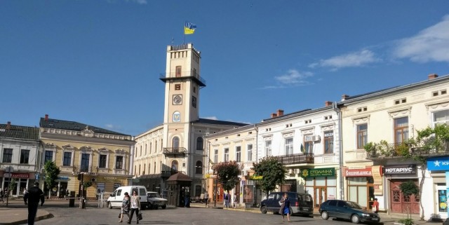 Zdj cia: Koomyja, Iwano-Frankiwsk, Koomyja ratusz, UKRAINA