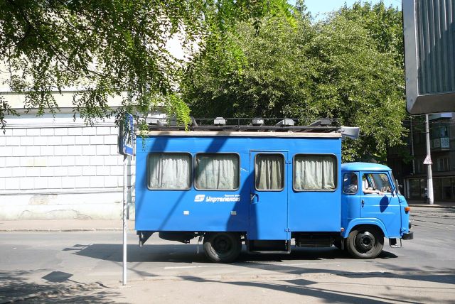 Zdjęcia: ulica, Odessa, ciagle aktywne autko, UKRAINA Zdjęcia: ulica, Odessa, ciagle aktywne autko, UKRAINA