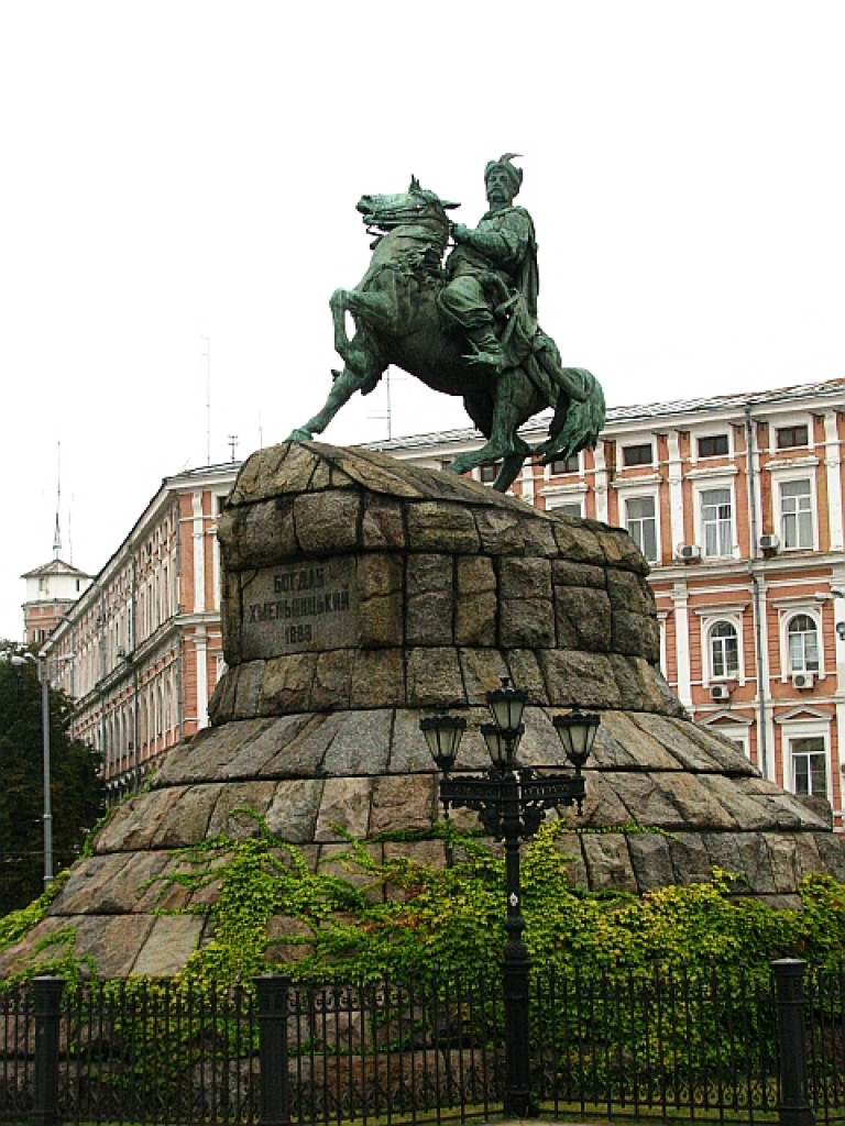 Zdjęcia: Kijów, Obwód Kijowski, pomnik B. Chmielnickiego, UKRAINA Zdjęcia: Kijów, Obwód Kijowski, pomnik B. Chmielnickiego, UKRAINA