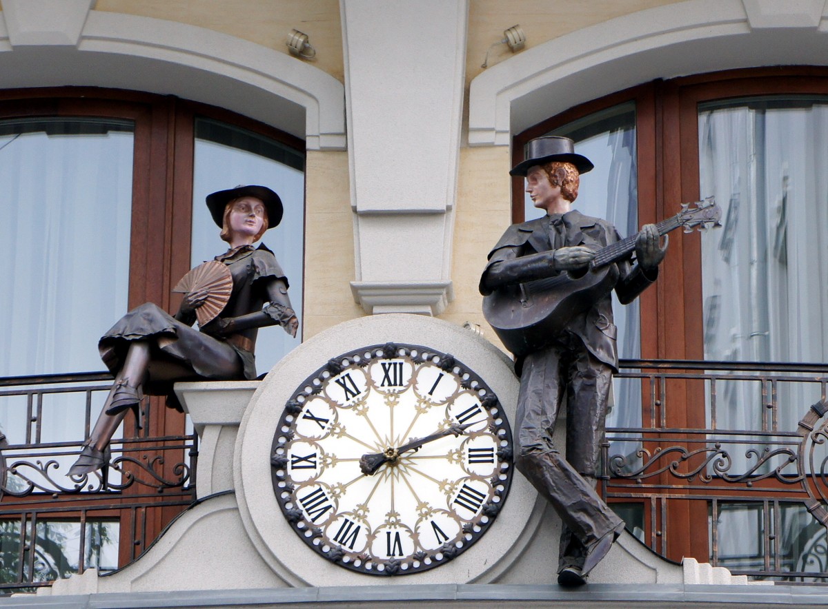 Zdjęcia: Rynek, Lwów, Na balkonie, UKRAINA Zdjęcia: Rynek, Lwów, Na balkonie, UKRAINA