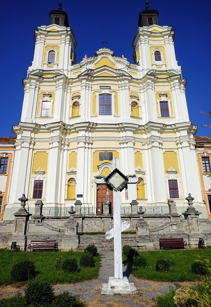 Zdjęcia: Krzemieniec, Obwód Tarnopolski, Kościół oo. Jezuitów, UKRAINA Zdjęcia: Krzemieniec, Obwód Tarnopolski, Kościół oo. Jezuitów, UKRAINA