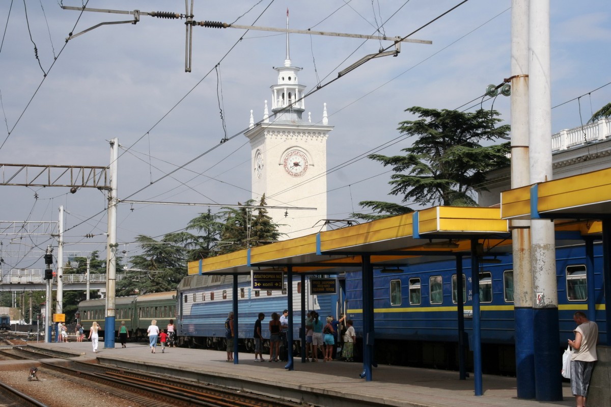 Zdjęcia: Symferopol, Krym, Symferopol - dworzec kolejowy, UKRAINA Zdjęcia: Symferopol, Krym, Symferopol - dworzec kolejowy, UKRAINA