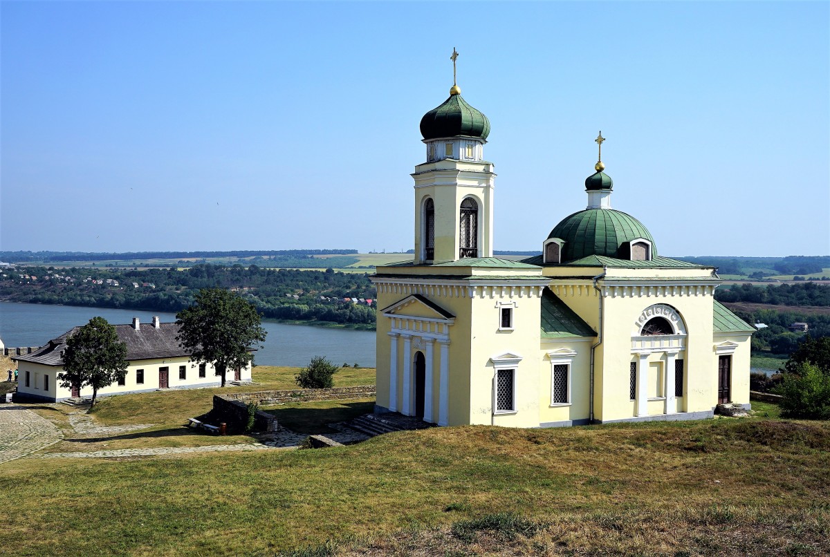 Zdjęcia: Zamek w Chocimiu, Czerniowce , Cerkiew garnizonowa św. Aleksandra Newskiego, UKRAINA Zdjęcia: Zamek w Chocimiu, Czerniowce , Cerkiew garnizonowa św. Aleksandra Newskiego, UKRAINA