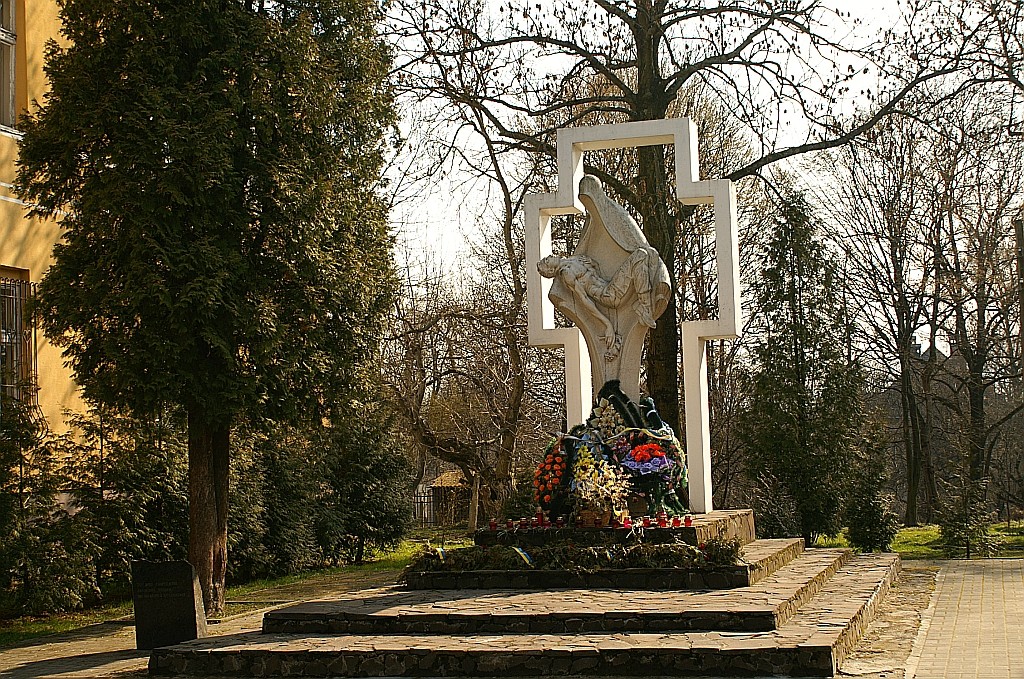 Zdjęcia: Drohobycz, Ukraina Zachodnia, drohobycka Pieta, UKRAINA Zdjęcia: Drohobycz, Ukraina Zachodnia, drohobycka Pieta, UKRAINA