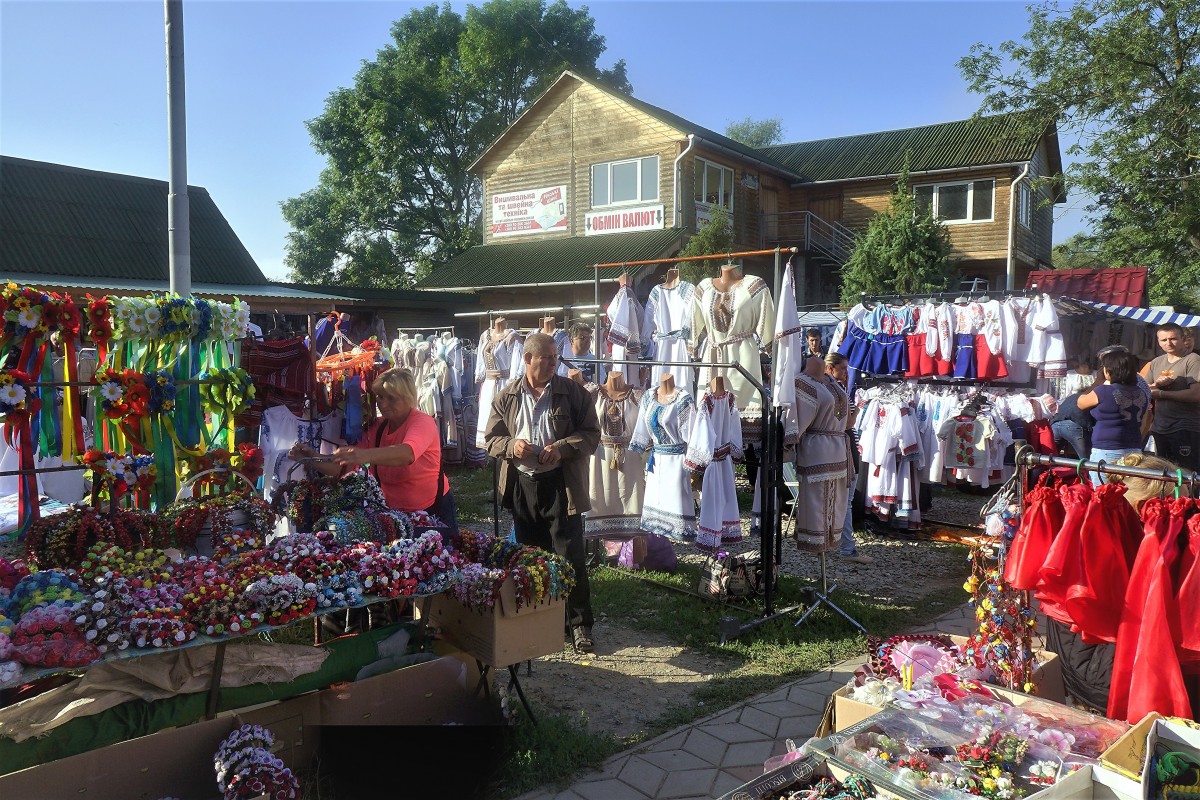 Zdjęcia: Kołomyja , Obwód Iwanofrankiwski, Na bazarze, UKRAINA Zdjęcia: Kołomyja , Obwód Iwanofrankiwski, Na bazarze, UKRAINA