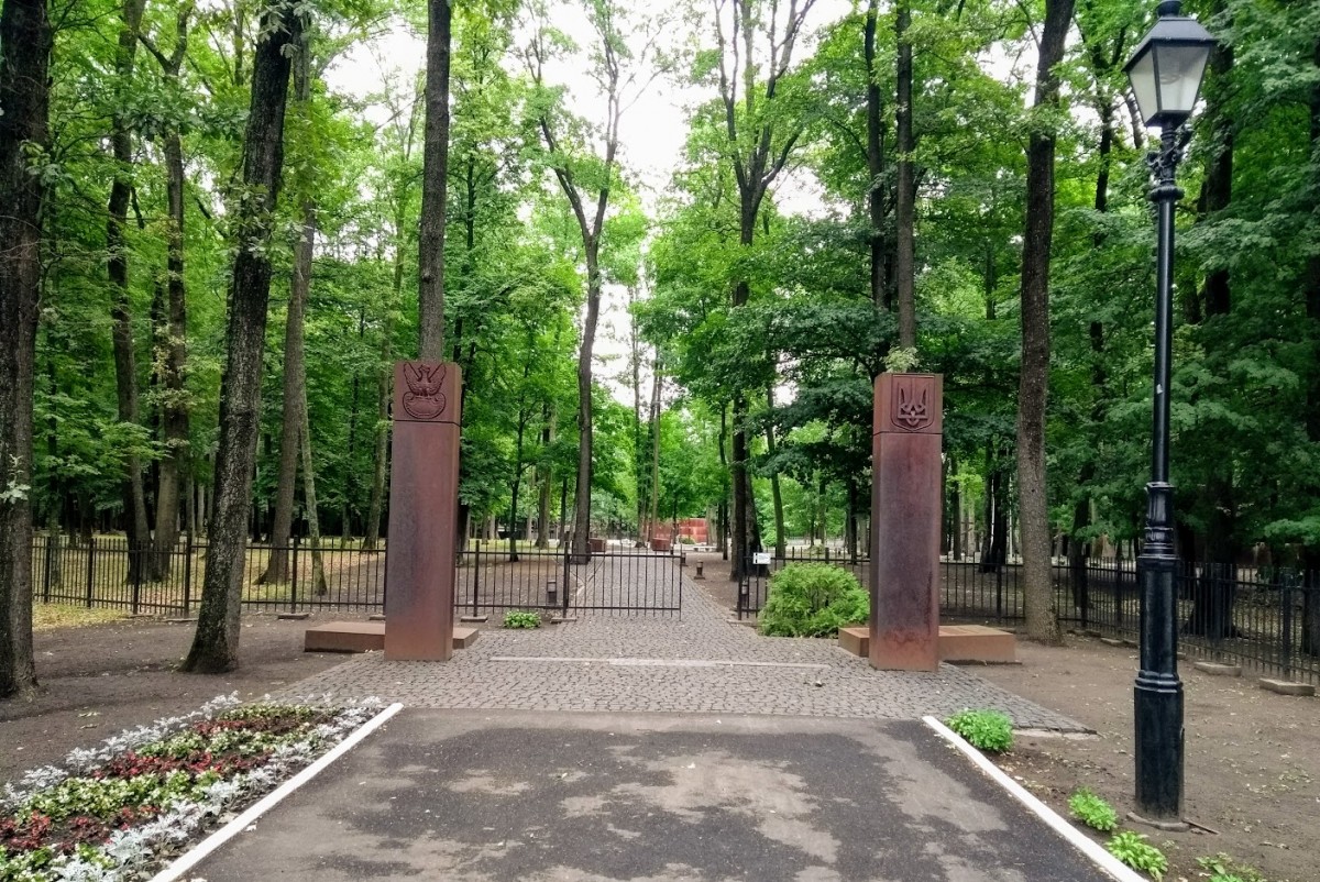 Zdjęcia: Piatichatki, Charków, Polski cmentarz Charków, UKRAINA Zdjęcia: Piatichatki, Charków, Polski cmentarz Charków, UKRAINA