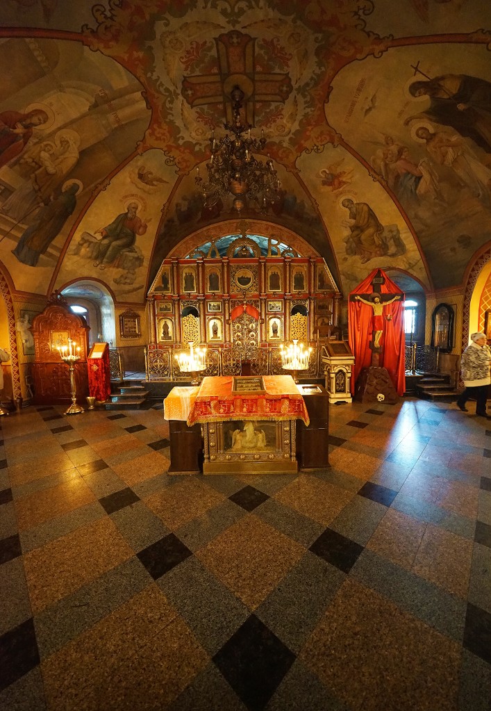 Zdjęcia: Sobór Opieki Matki Bożej , Charków, Wnętrze świątyni, w pionie, UKRAINA Zdjęcia: Sobór Opieki Matki Bożej , Charków, Wnętrze świątyni, w pionie, UKRAINA