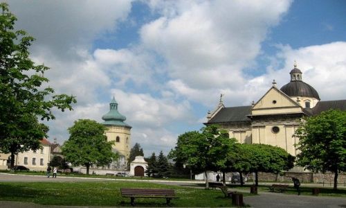 Zdjecie UKRAINA / Lwowski / kiew / Kolegiata w. Wawrzyca i Brama Zwierzyniecka