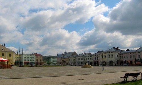 Zdjcie UKRAINA / Lwowski / kiew / Rynek w kwi