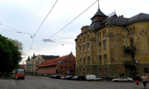 Zdjecie UKRAINA / Lwowski / Lww /  galicyjskie kamienice Lwowa pilnie wymagaj renowacji