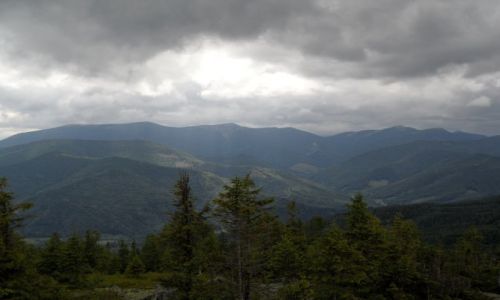 Zdjęcie UKRAINA / Iwanofrankowski / okolice Jaremczy / Karpaty Wschodnie