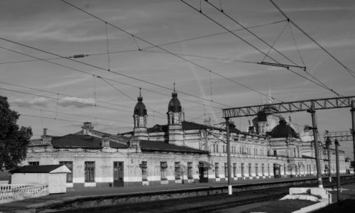 Zdjecie UKRAINA / - / Gdzie midzy Symferopolem a Lwowem / Ukraiski dworzec nr 2