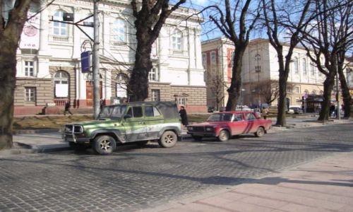 Zdjęcie UKRAINA / Zach. Ukraina / Lwów / Ulica we Lwowie