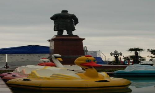 Zdjecie UKRAINA / Krym / Jata / Lenin i Kaczki