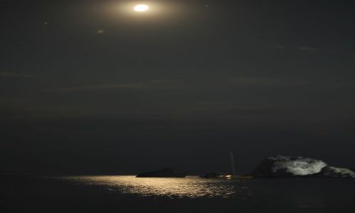 Zdjęcie UKRAINA / KRYMMM / SUDAK / MORZE CZARNE NOCNE