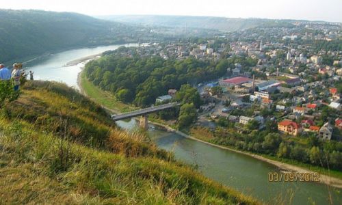 Zdjcie UKRAINA / Tarnopolszczyzna / Zaleszczyki / nad Dniestrem