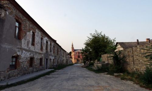 Zdjecie UKRAINA / Podole / Kamieniec Podolski / W kolejce do renowacji