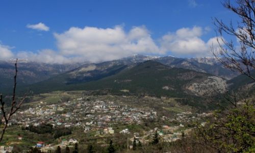 Zdjęcie UKRAINA / Krym / Jalta / Góry nad Jaltą w końcu kwietnia