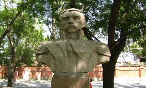 Zdjęcie UKRAINA / Krym / Teodozja / Aleja Bohaterów