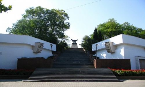 Zdjcie UKRAINA / Krym / Sewastopol / pomnik kapitana Kazarskiego