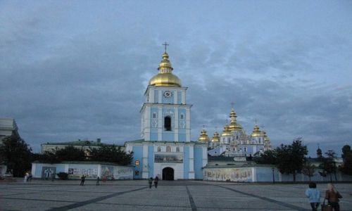 Zdjcie UKRAINA / Obwd Kijowski / Kijw / Monastyr w. Michaa Archanioa o Zotych Kopuach