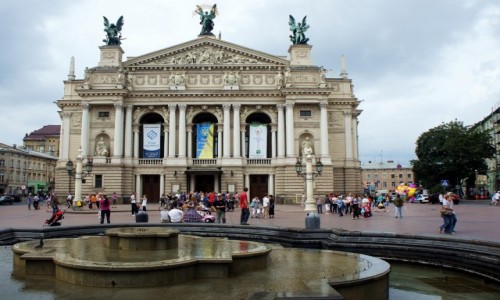 Zdjecie UKRAINA / Lww / Prospekt Swobody, dawniej Way Hetmaskie / Teatr Opery i Baletu