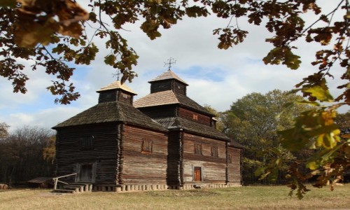 Zdjecie UKRAINA / Kijw / Muzeum narodowej architektury, Pirogowo / Drewniana cerkiew z Polesia