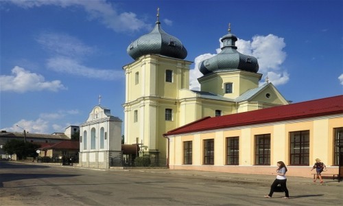 Zdjęcie UKRAINA / Obwód Tarnopolski / Zbaraż / Kościół Zmartwychwstania Pańskiego