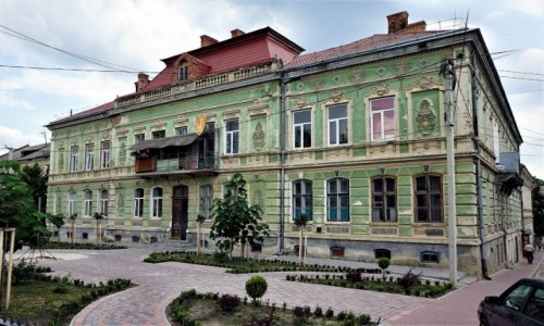 Zdjęcie UKRAINA / Obwód Tarnopolski / Brzeżany / Zielona kamienica