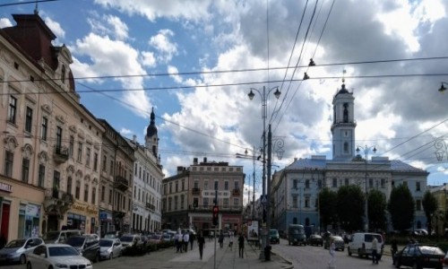 UKRAINA / Bukowina / Czerniowce / Czerniowce ratusz
