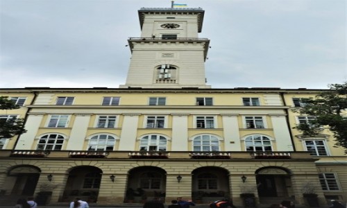 Zdjęcie UKRAINA / Lwów / Rynek / Ratusz