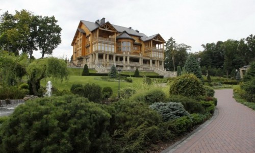 Zdjcie UKRAINA / Obwd kijowski / Meyhiria / Willa Janukowycza
