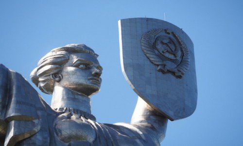 Zdjcie UKRAINA / Obwd kijowski / Kijw / Matka Ojczyzna- znak minionych czasw