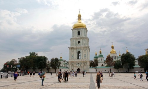 Zdjcie UKRAINA / - / Kijw / Plac przed soborem Mdroci Boej w Kijowie