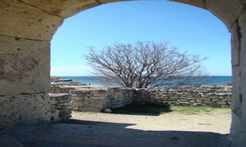 Zdjęcie UKRAINA / KRYM / Sewastopol-kolonia grecka / W zaułku Cersonesu