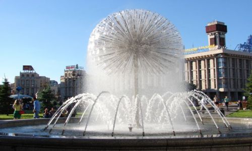 Zdjecie UKRAINA / kijw / plac Niepodlegoci / fontanna