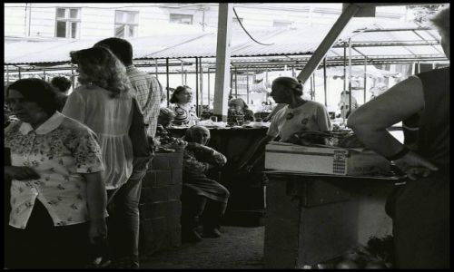 Zdjęcie UKRAINA / Lwowskie targowisko / Lwów / na targu